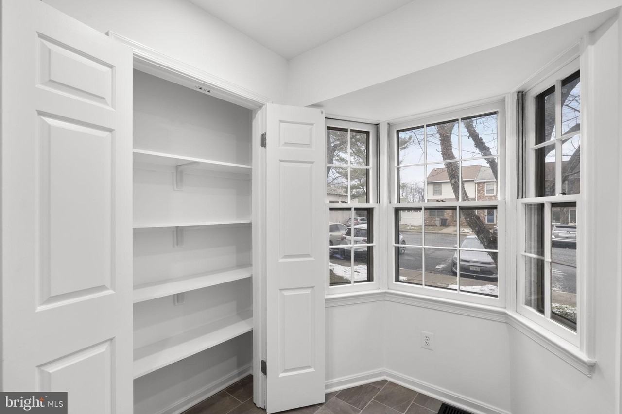 119 E Main St Apt 3 - Photo 6 of 29