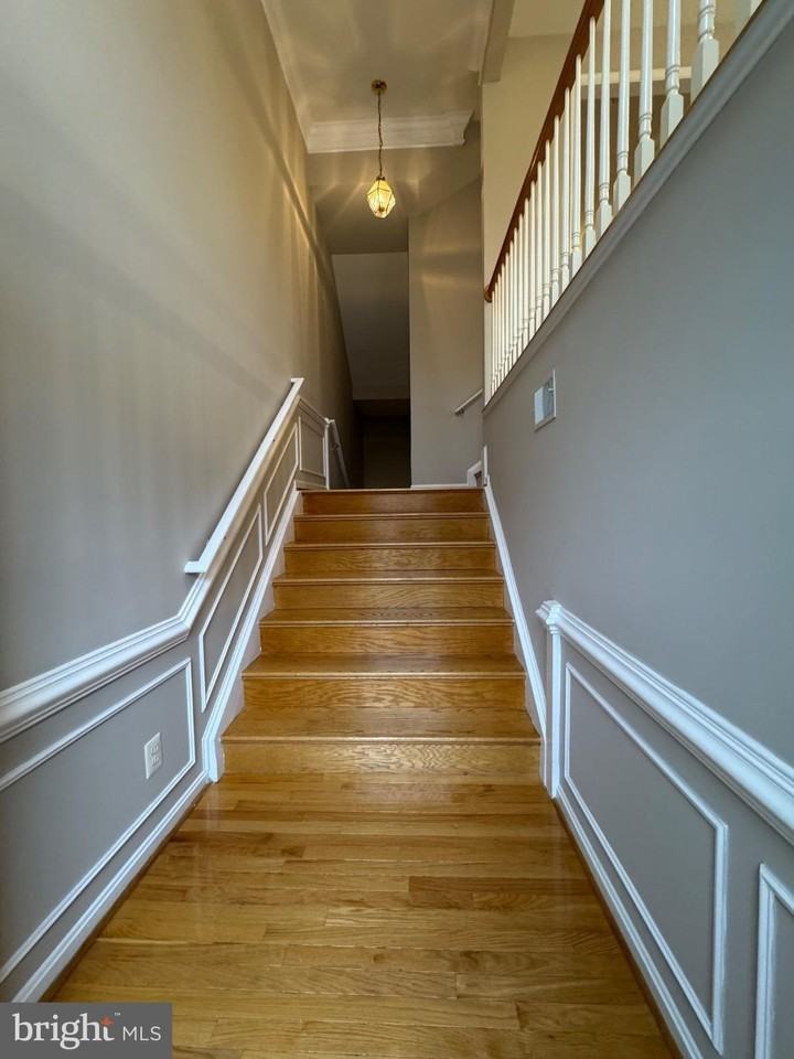 45776 Mountain Pine Sq Unit 45776 #45776 - Photo 2 of 50