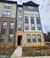 featured image of 45968 Swallow Ter