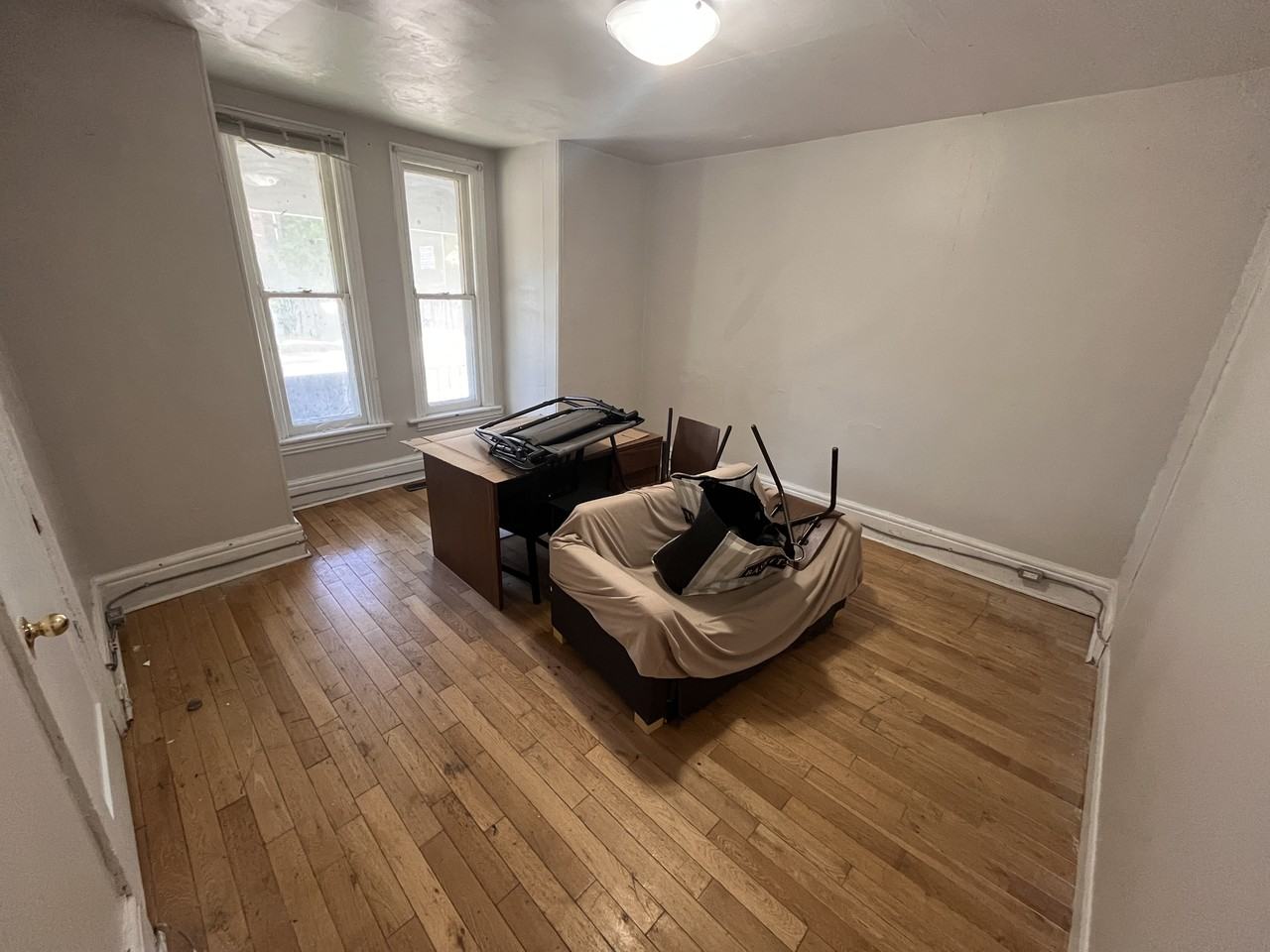 530 Johnson St - Photo 7 of 45