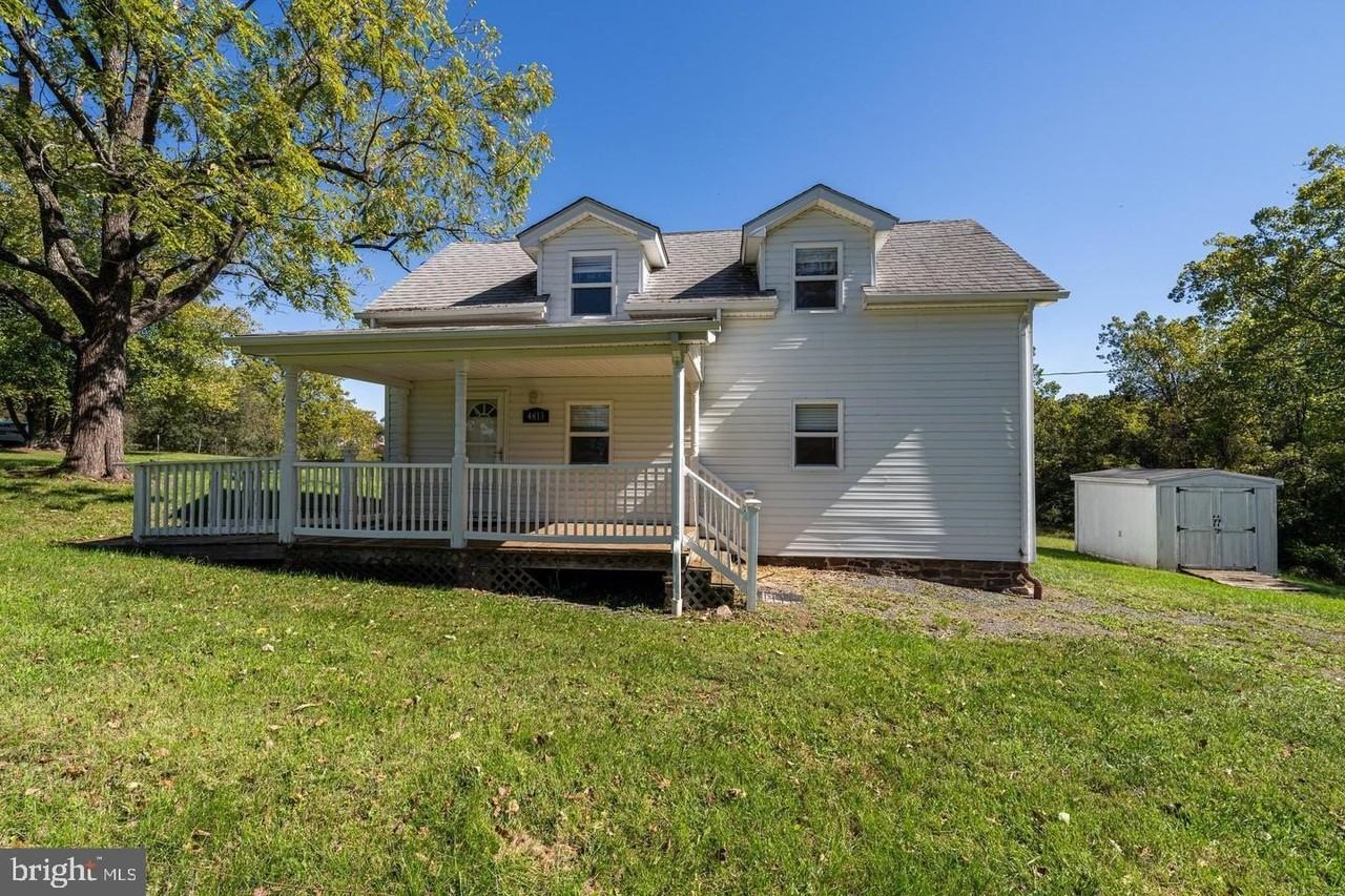 4813 Catharpin Rd - Photo 2 of 11