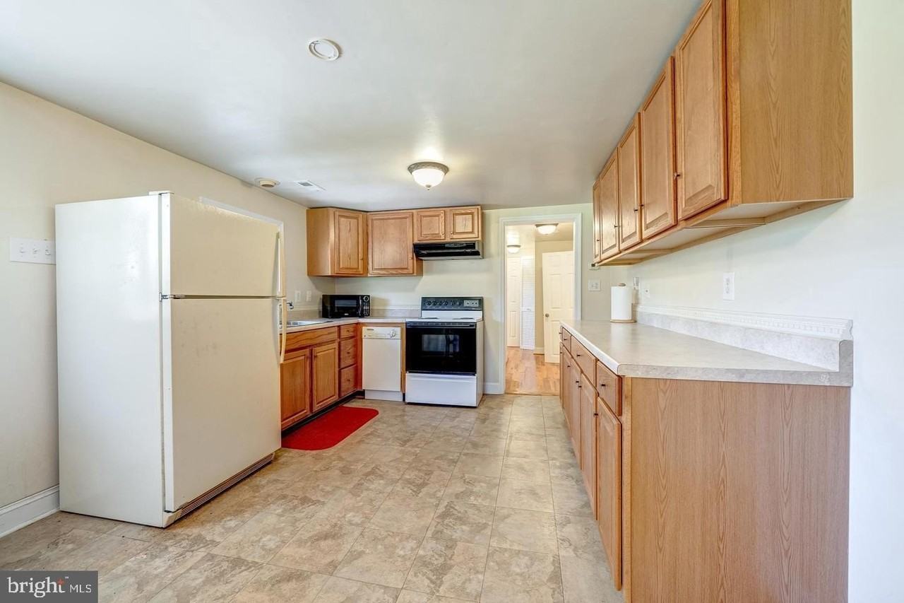 4813 Catharpin Rd - Photo 6 of 11