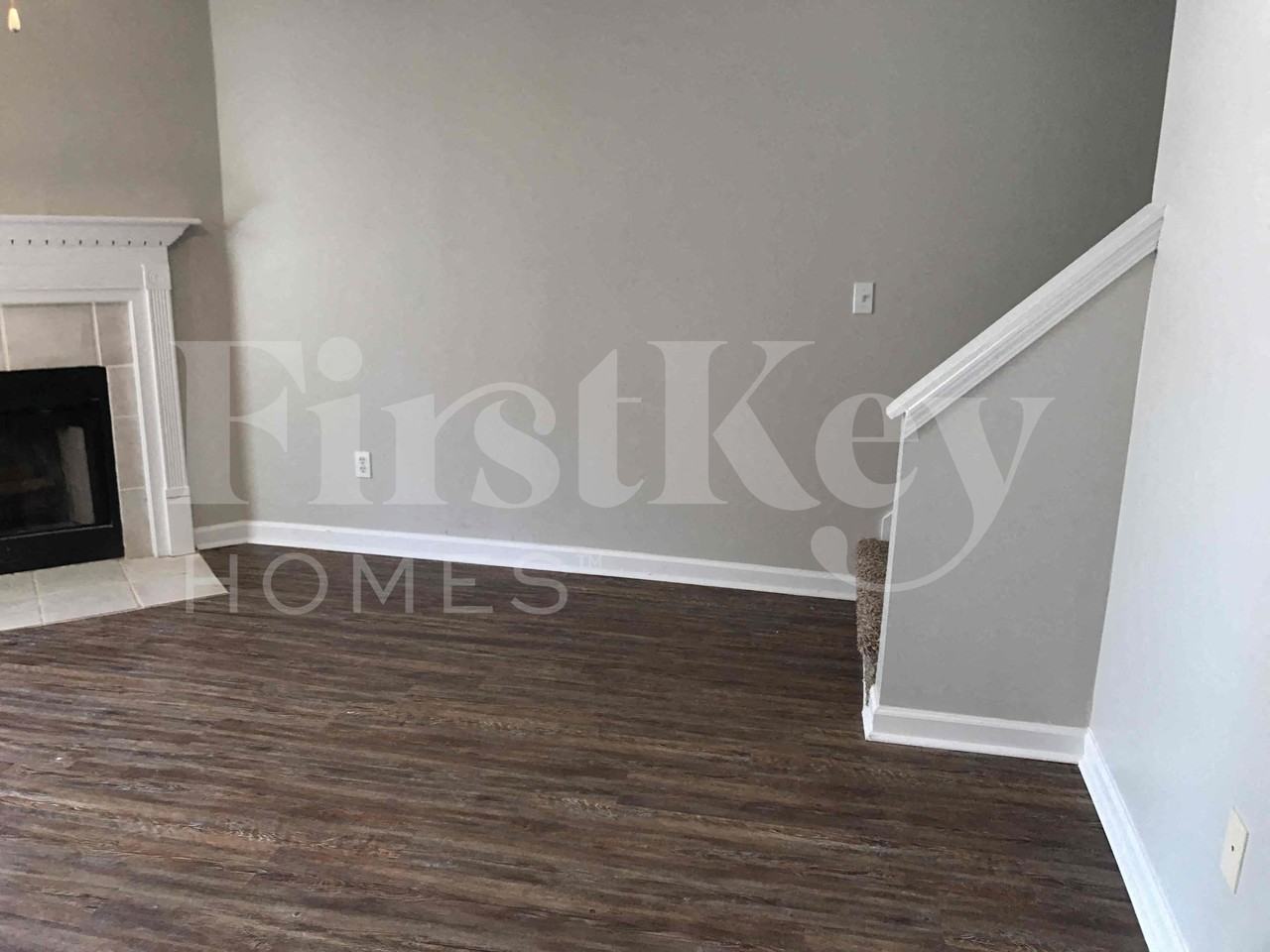 776 Glenshire Ct - Photo 4 of 29