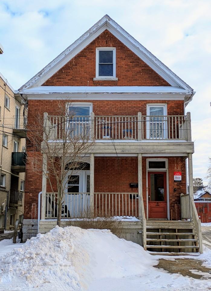 551 Frontenac St - Photo 7 of 21