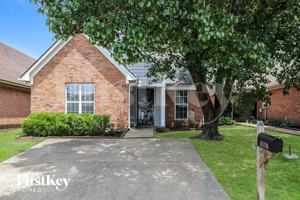 featured image of 7602 Iris Dr