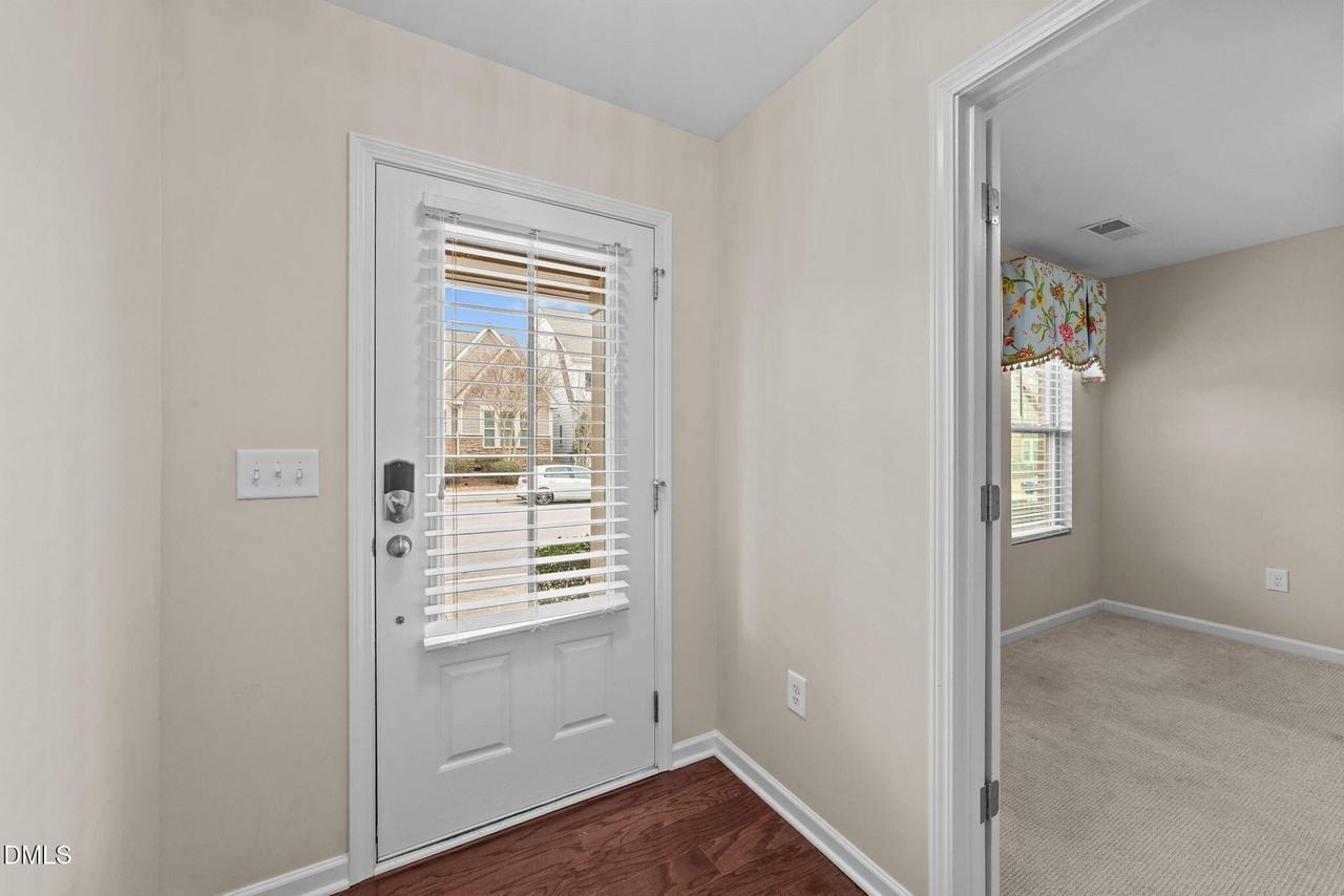 1565 Rodessa Run - Photo 2 of 44