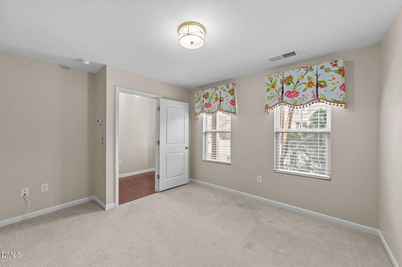 1565 Rodessa Run - Photo 3 of 44