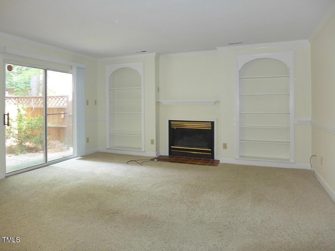 428 Summerwalk Cir - Photo 6 of 24