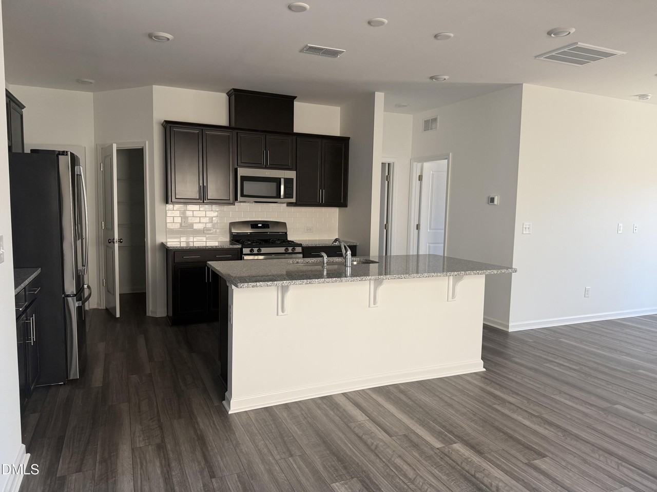 1028 Red Finch Way - Photo 6 of 50