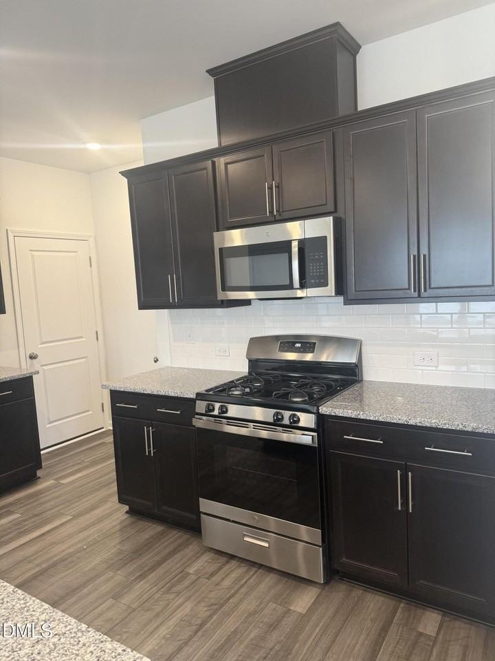 1028 Red Finch Way - Photo 7 of 50