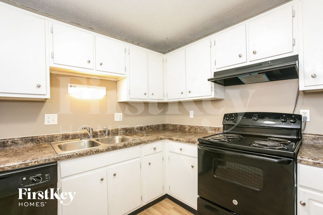 3448 Alpine Pl - Photo 7 of 15