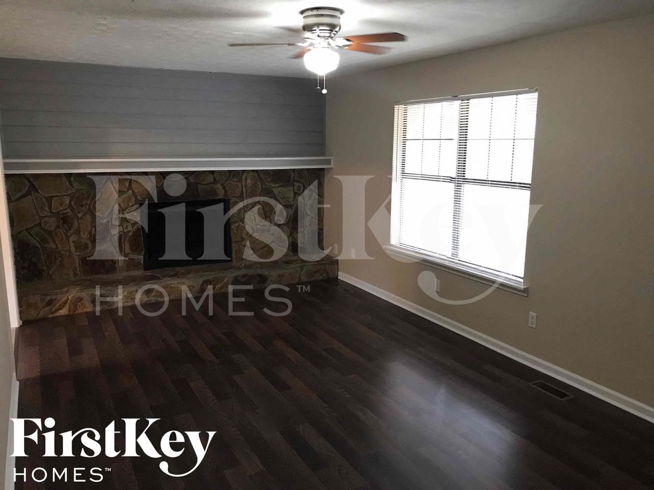 2736 Del Ridge Dr - Photo 2 of 11