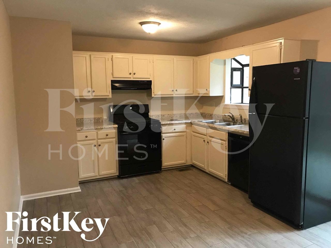 2736 Del Ridge Dr - Photo 3 of 11