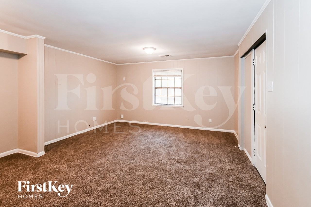 1620 Hester Rd - Photo 6 of 16