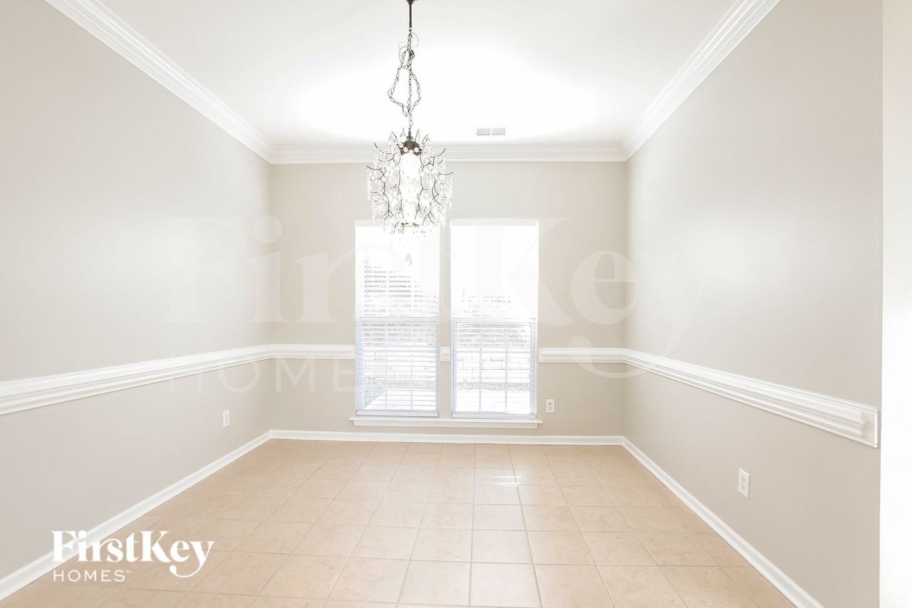 13811 Hatton Cross Dr - Photo 3 of 15