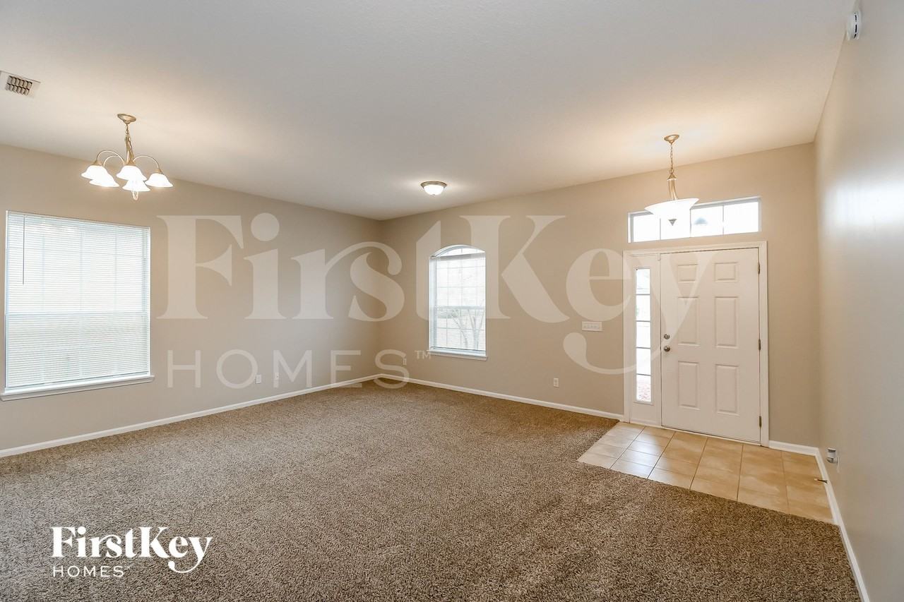 1377 Royal Dornoch Dr - Photo 3 of 15