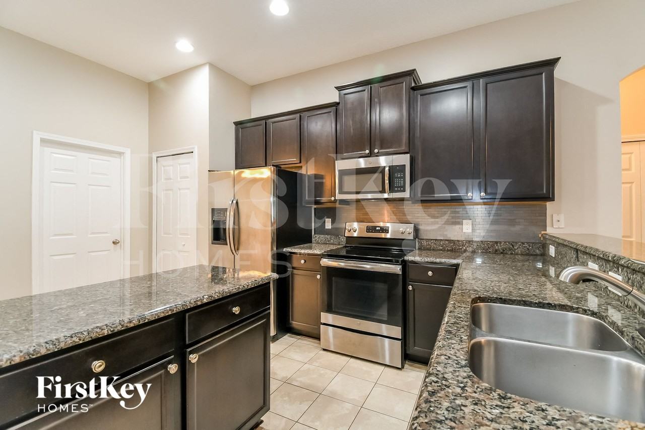 1377 Royal Dornoch Dr - Photo 5 of 15