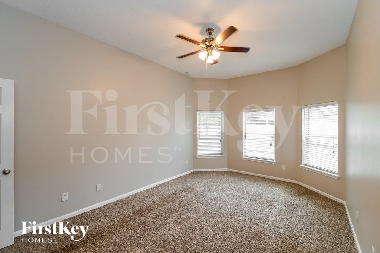 1377 Royal Dornoch Dr - Photo 7 of 15