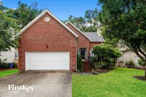 featured image of 1033 Bidwell Cir