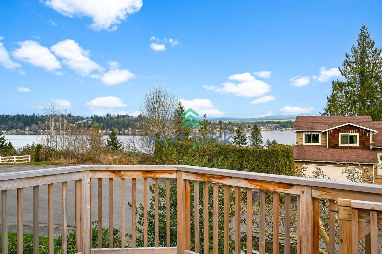 626 98th Dr Ne - Photo 3 of 29