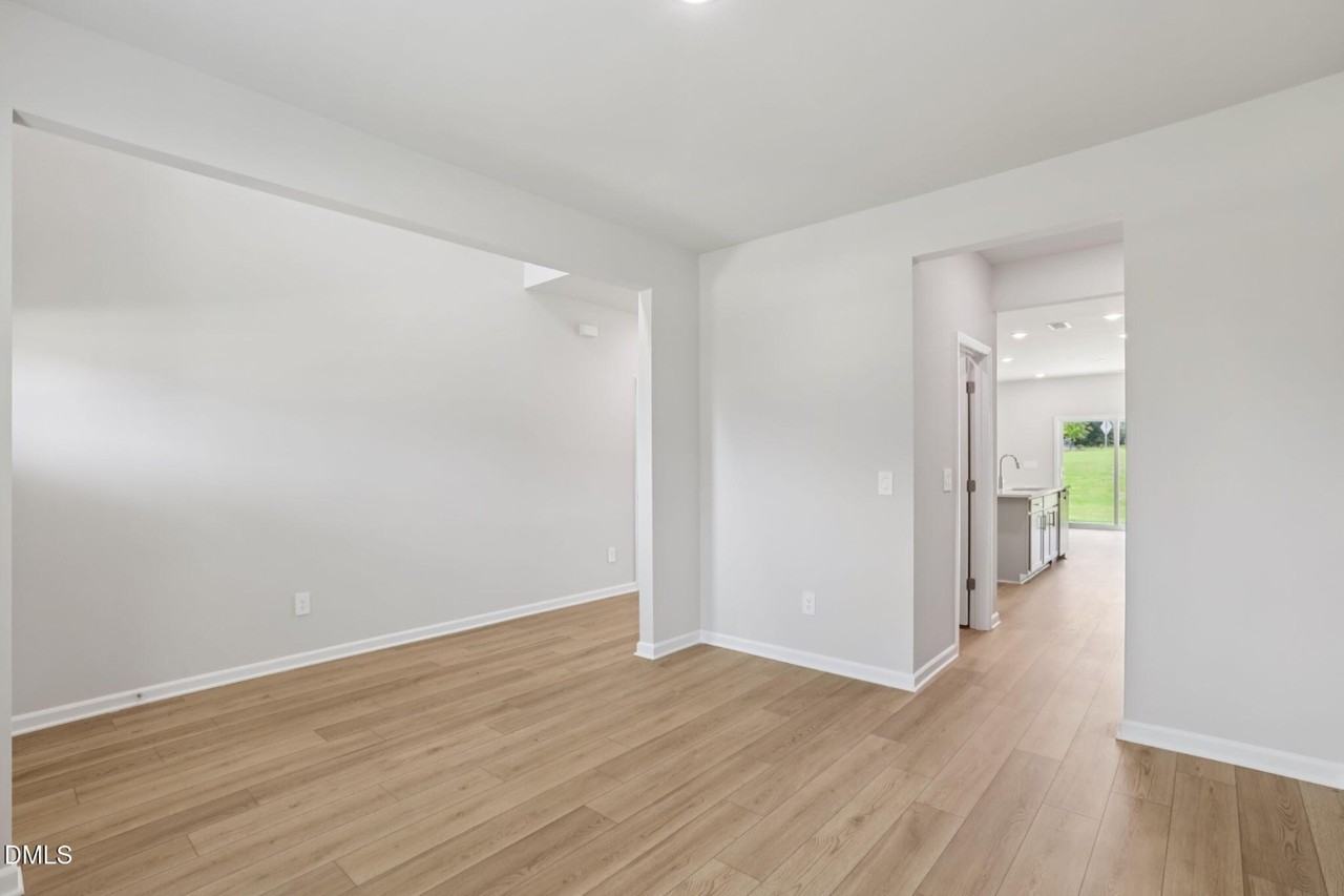 693 White Birch Ln - Photo 6 of 31