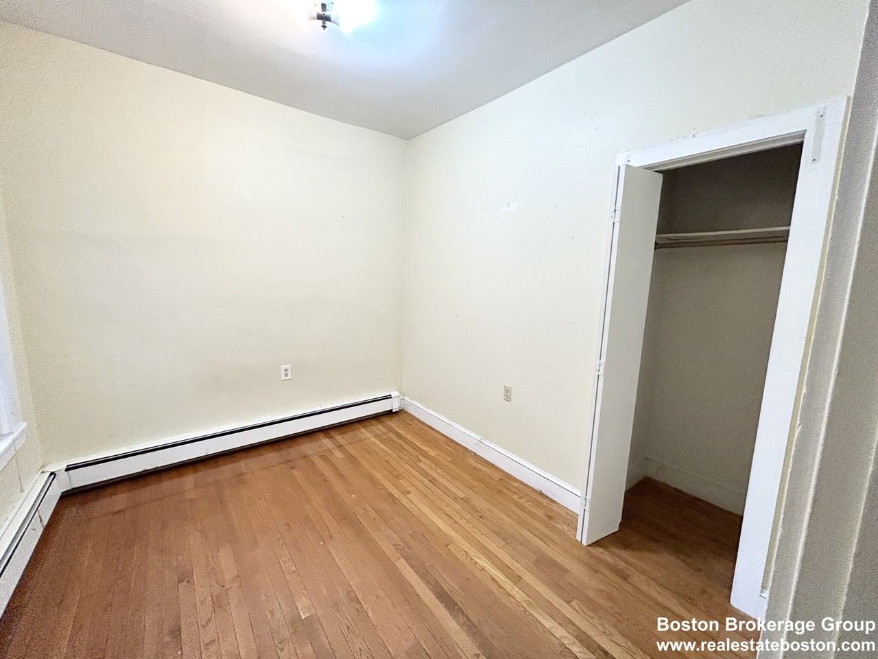 E Cottage St #1 - Photo 6 of 8