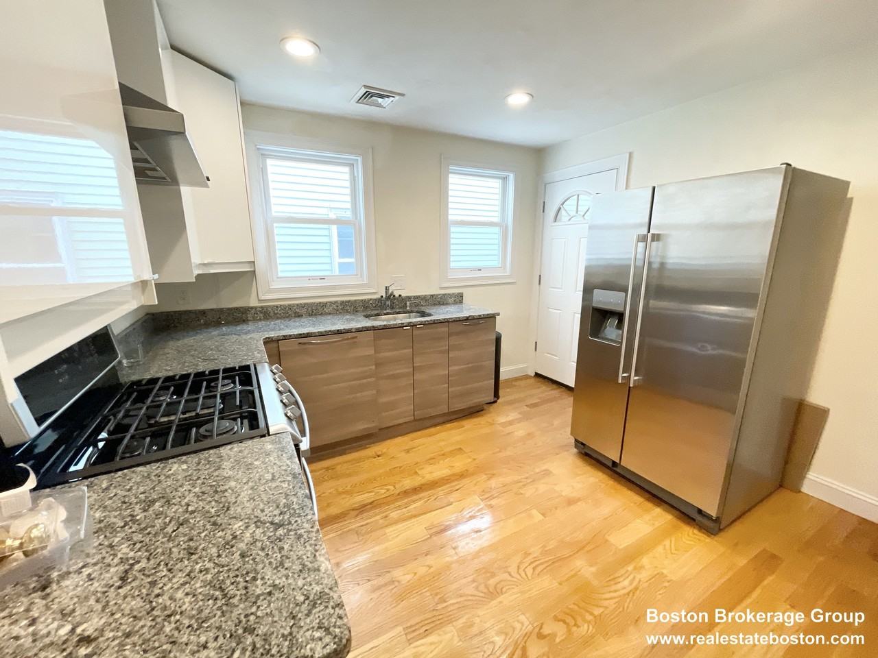 7 Sudan St #2 - Photo 2 of 13