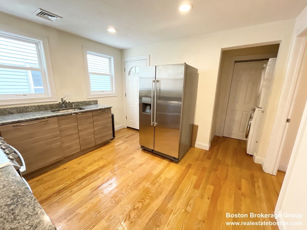 7 Sudan St #2 - Photo 3 of 13