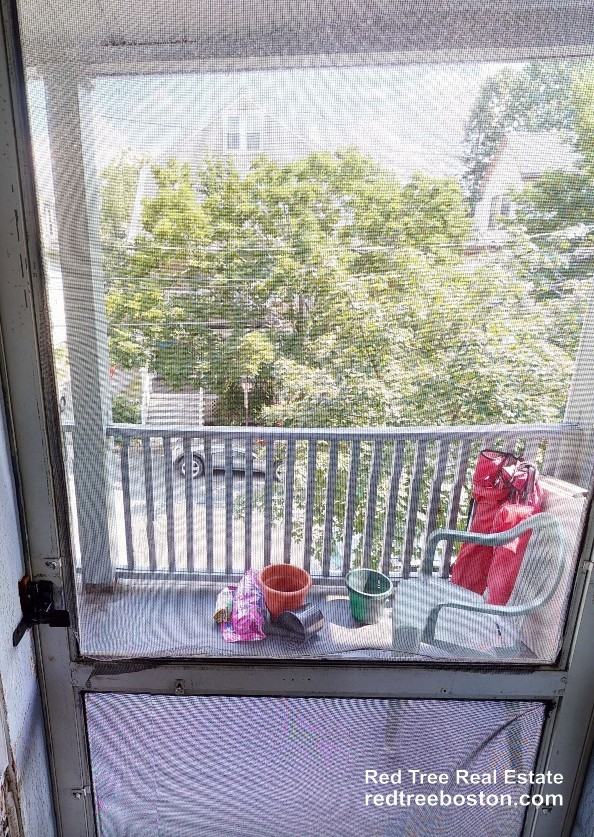 29 Victoria St #2 - Photo 6 of 14