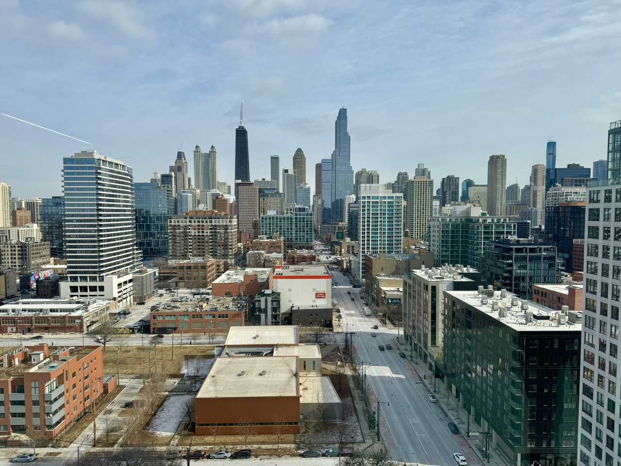 W Chicago Ave #3 - Photo 4 of 19