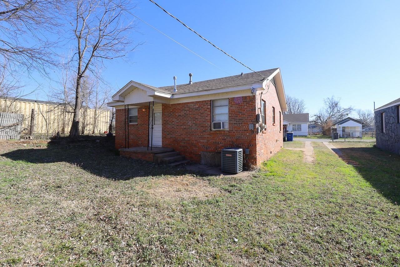 522 S 39th West Ave - Photo 4 of 20