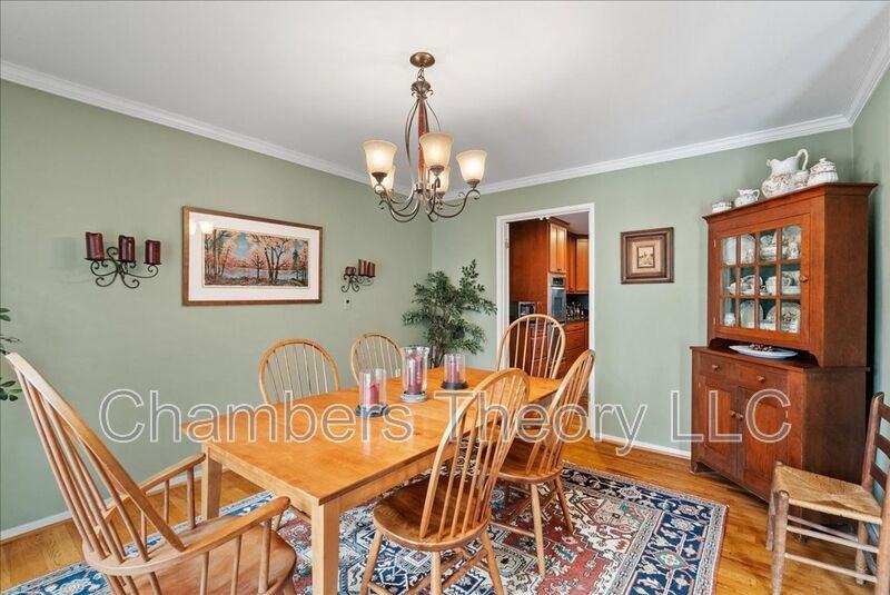 8709 Hidden Hill Ln - Photo 7 of 31