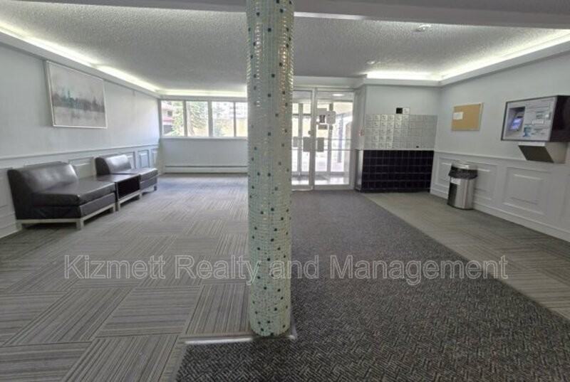 10135 120 St Nw #103 - Photo 6 of 35