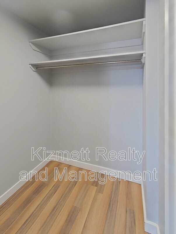 10135 120 St Nw #103 - Photo 7 of 35