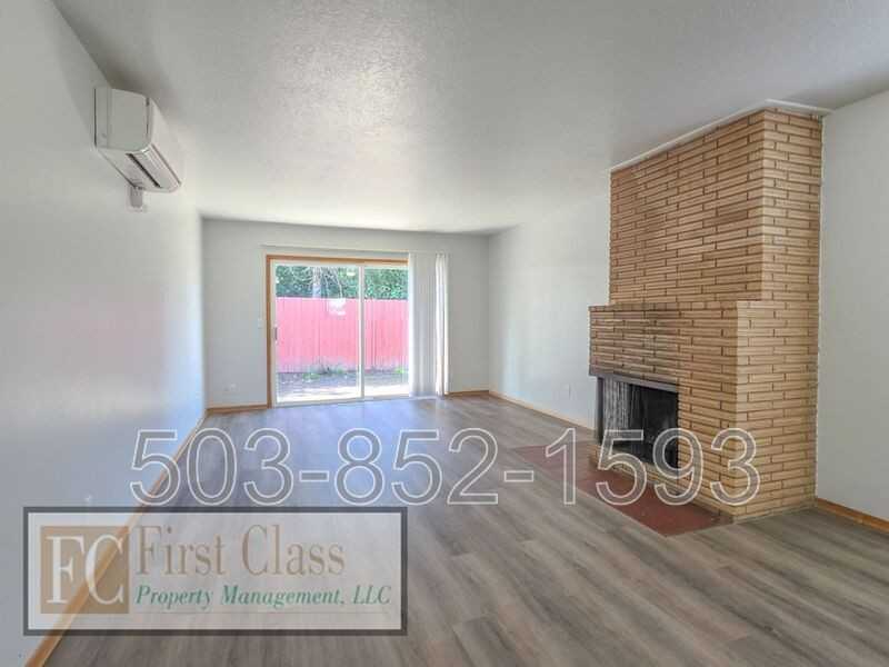 18001 Ne Pacific St #104 - Photo 3 of 19