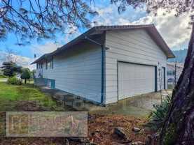 298 Sw Wallula Ave - Photo 1 of 1