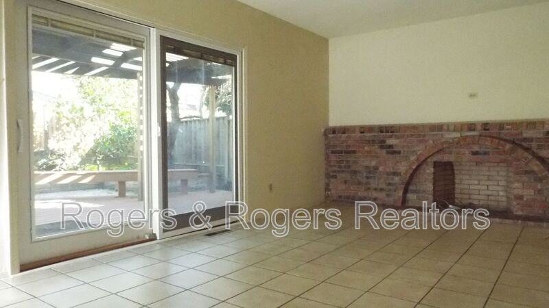 1124 Song Ct - Photo 3 of 18