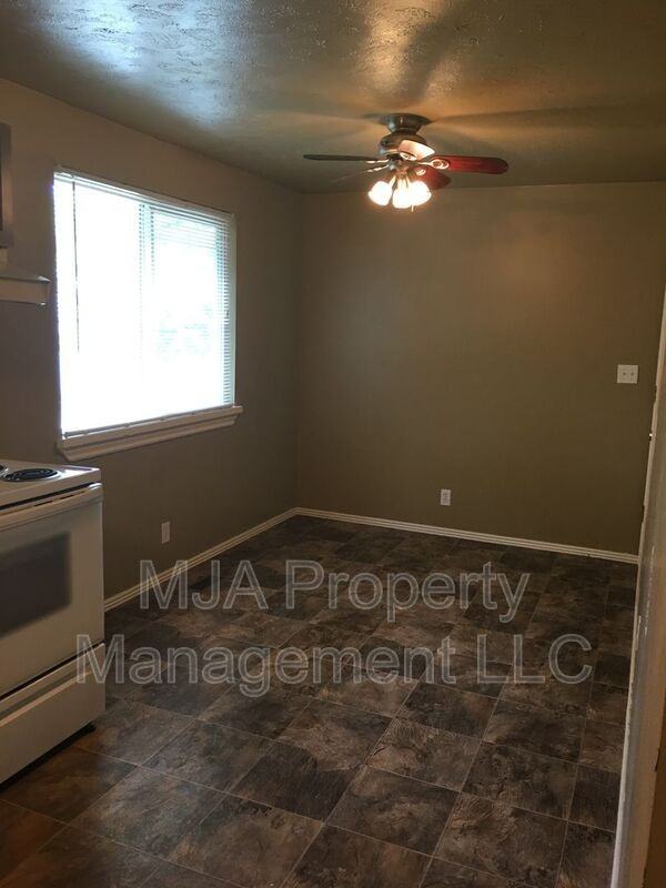 6046 Southwest - Photo 6 of 12