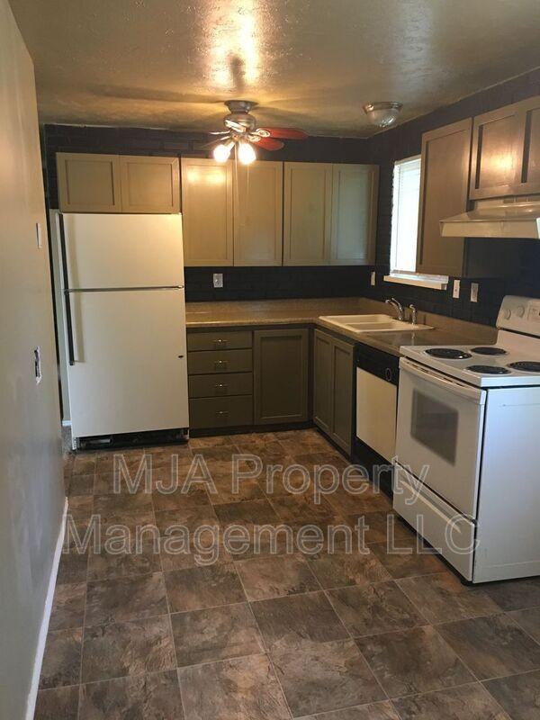 6046 Southwest - Photo 5 of 12