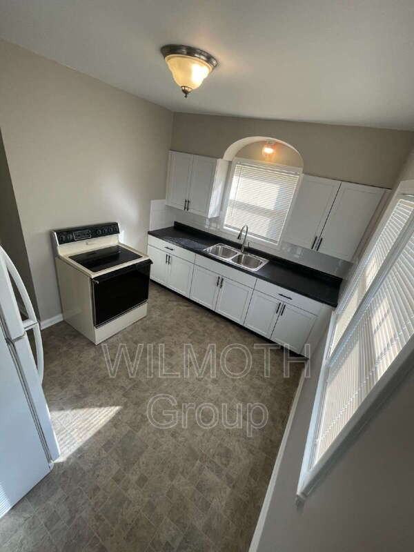 8761 E 46th St - Photo 5 of 13