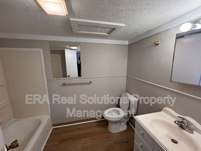 152 Willow St #1 - Photo 4 of 5