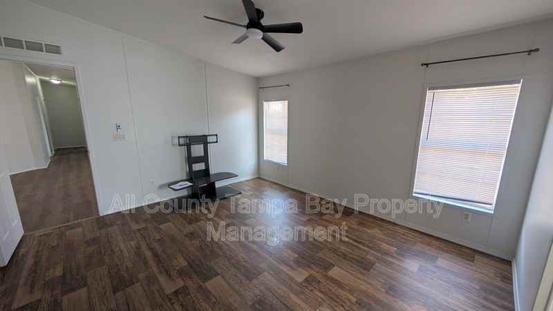 3753 Oakwood Dr - Photo 6 of 20