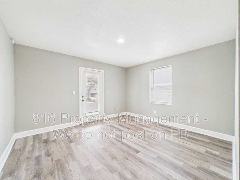 3331 Indiana Ave #3333B - Photo 3 of 18