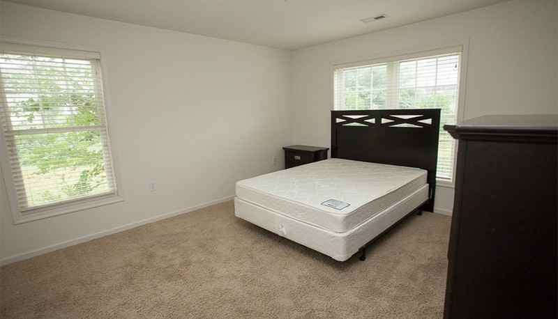 2136 Purple And Gold Way - Photo 2 of 19