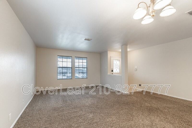 104 Bay Willow - Photo 6 of 35