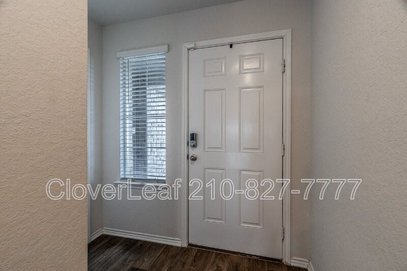 11902 Mulberry Crk - Photo 5 of 30