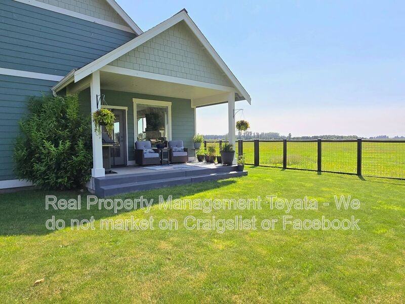 810 Sisters Ct - Photo 3 of 25