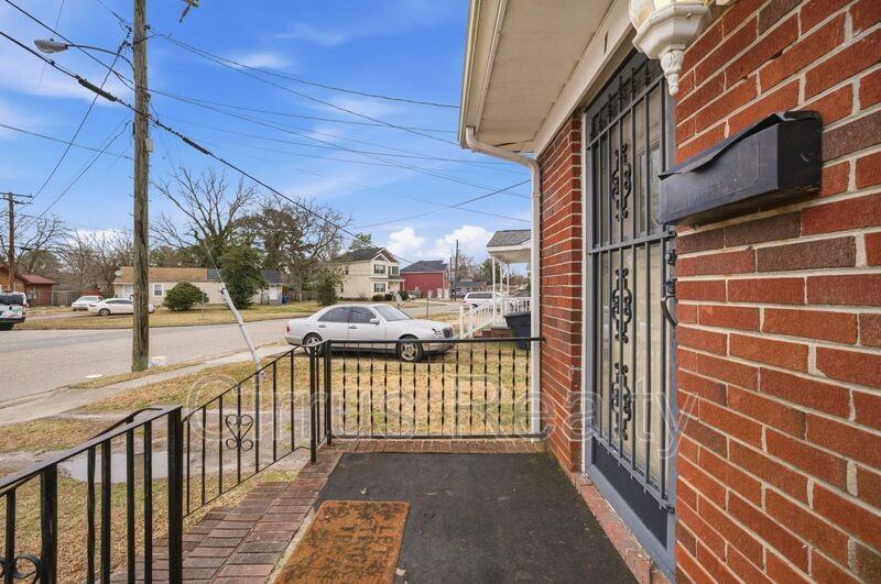 1 Shelby St - Photo 3 of 15