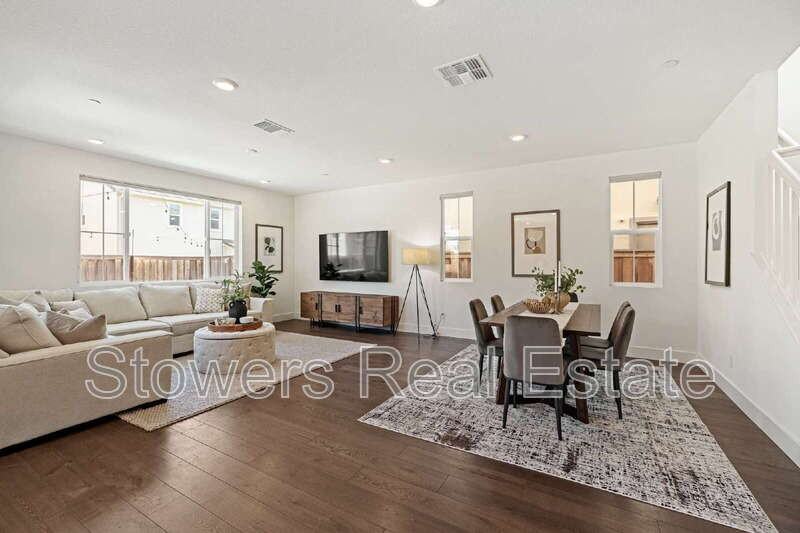 2428 Periwinkle Pl - Photo 4 of 45