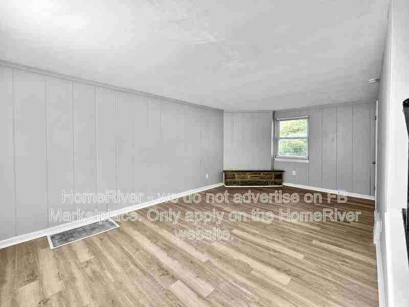 2914 Brentwood Ave - Photo 3 of 19